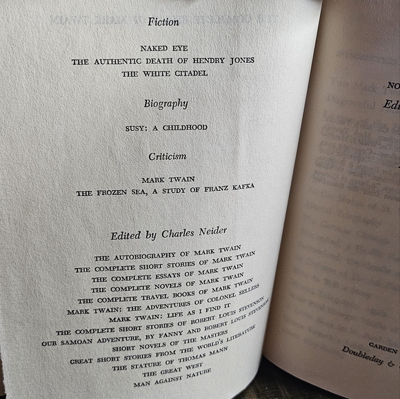 Complete Essays of Mark Twain Edited by Charles Neider Copyright 1963 - Picture 5 of 14